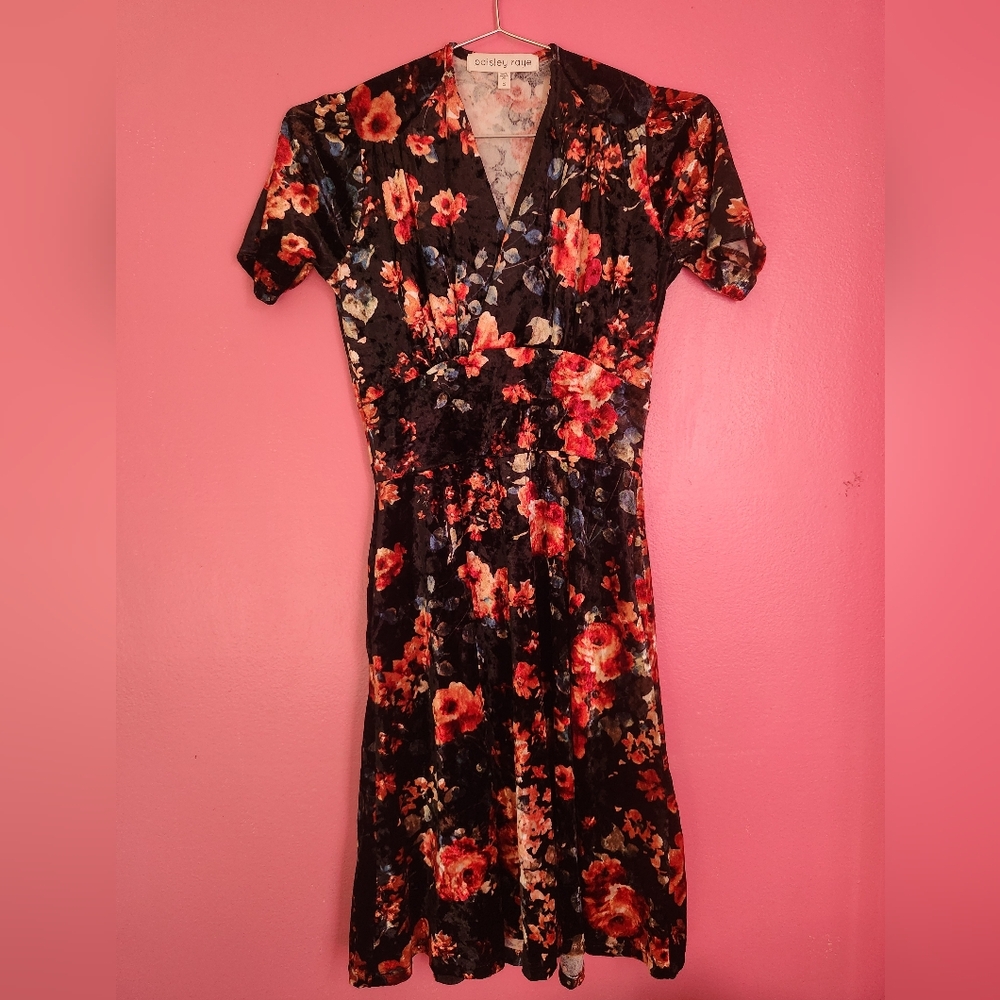 Floral Midi Dress - Black and Red